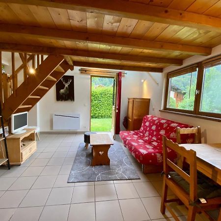 Villa Grenier savoyard à Verchaix Extérieur photo