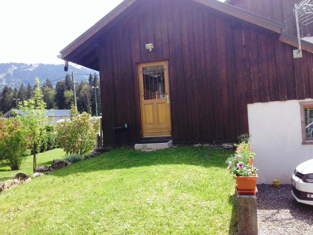 Villa Grenier savoyard à Verchaix Extérieur photo